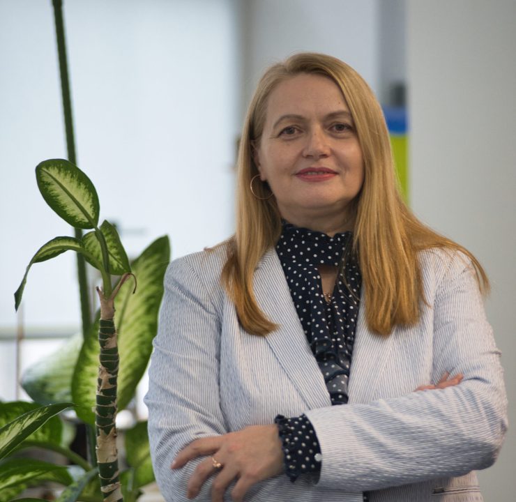 Cristina-Elena HREȚCANU